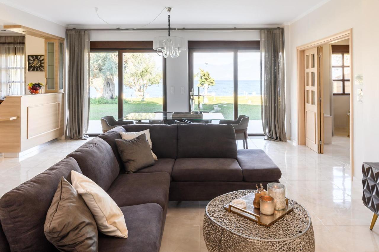 Villa Filoxenia - By The Sea - Up To 12 Guests Kato Rodini 외부 사진