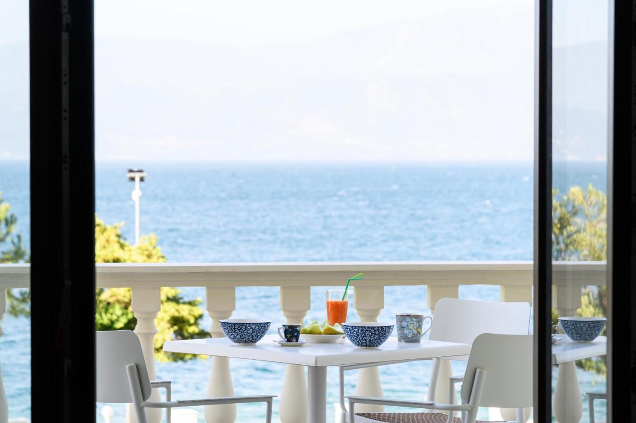 Villa Filoxenia - By The Sea - Up To 12 Guests Kato Rodini 외부 사진